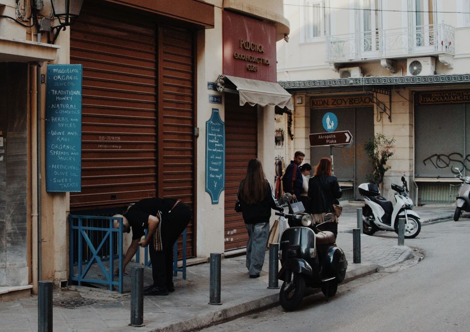 Choose an Athens Social Media Agency With Clear Ownership and Results